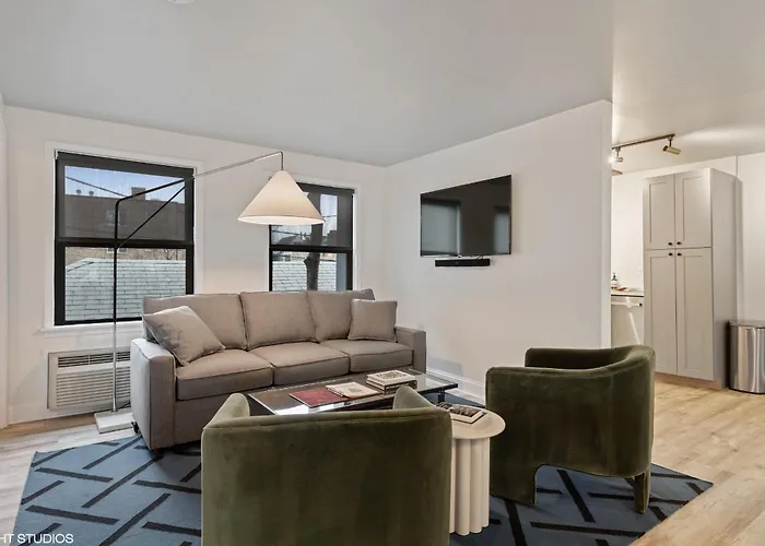 The Neighborhood - Lincoln Park Lp Hotel *