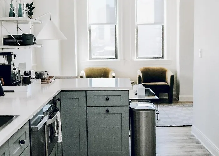 Hotel The Neighborhood - Lincoln Park Lp *